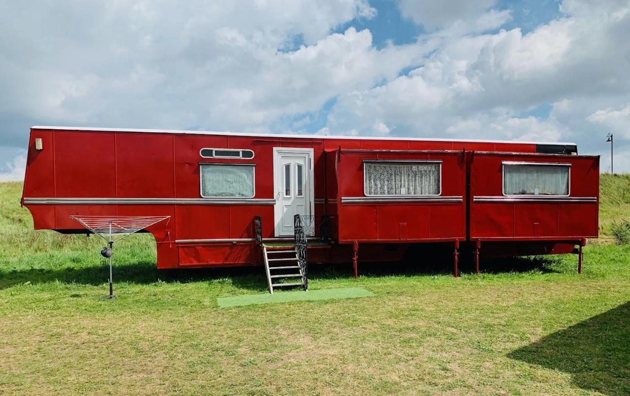 Vintage, Circus Holiday Home Мейбълторп Екстериор снимка